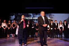 Sahnenin Işığında Cumhuriyetin Ruhu