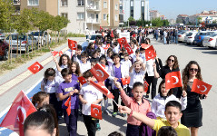 Atatürk Çocuklarına Yakışır Kortej 