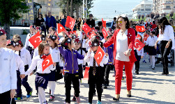 Atatürk Çocuklarına Yakışır Kortej 