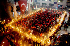 Şahinkaya Gençliğinden Muhteşem Fener Alayı 