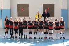 Özel Rasim Şahinkaya Fen ve Anadolu Lisesi Kız Voleybol Takımı 2. kümede gerçekleştirilen ilk maçını galibiyetle tamamladı.