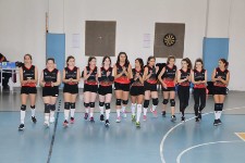 Hexagon Kız Voleybol Takımı Grup Birincisi