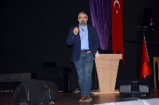 Polat’tan ‘Gelecek Sizsiniz’ Semineri 