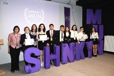 Junior Mun Delegeleri Dünya Sorunlarına Çözüm Aradı