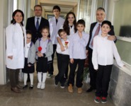 Öğrenciler, Doktorların Tıp Bayramı’nı Kutladı