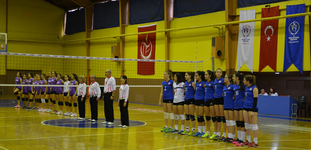 Kızlar Voleybol Takımı İlk Maçlarına Çıktı!